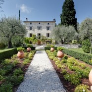 Open the door – The French Country Farmhouse