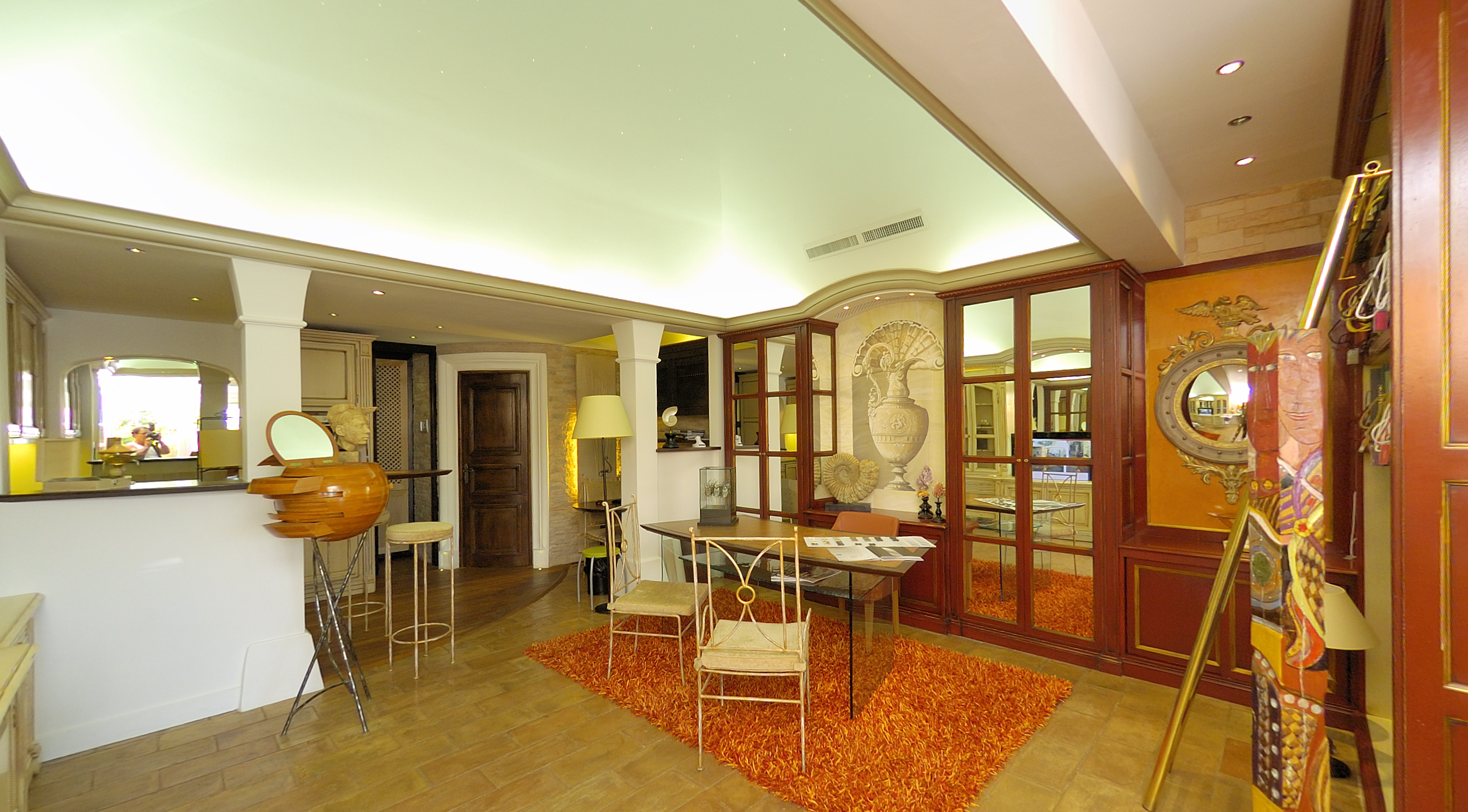 ShowRoom Saint Tropez FG Design