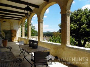 uzes 2