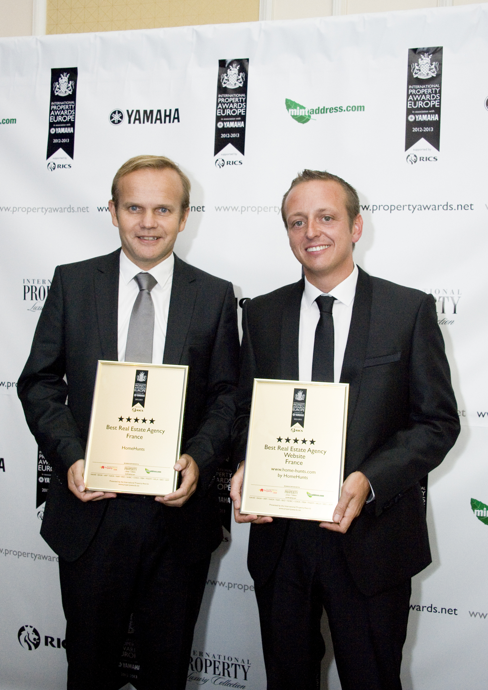 Home Hunts announced as double winner at the International Property Awards 2013/14