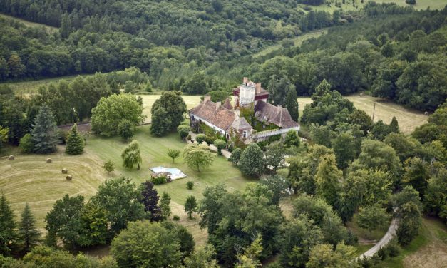 The Brits are back buying French chateaux for renovation