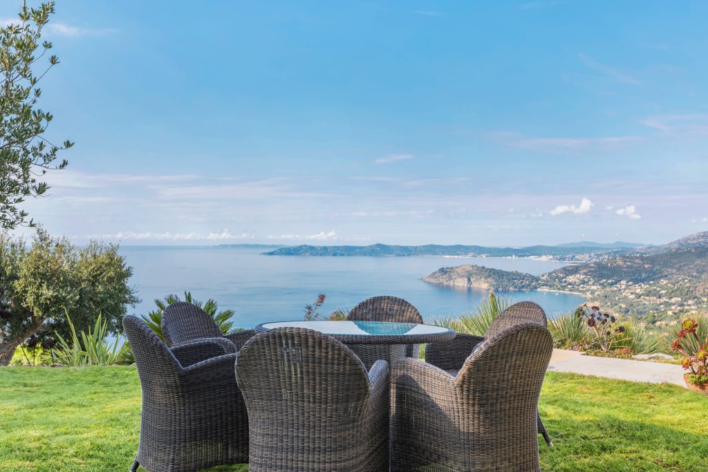 luxury property finders